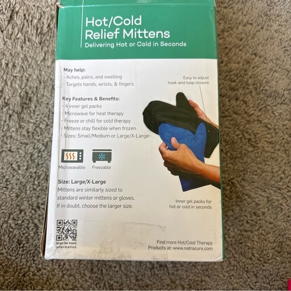 Black Hot/Cold Relief Mittens - Picture 3 of 4